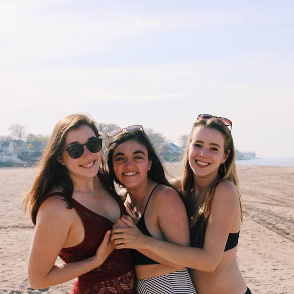 Meet your Posher, Carolyn - Picture 1 of 1